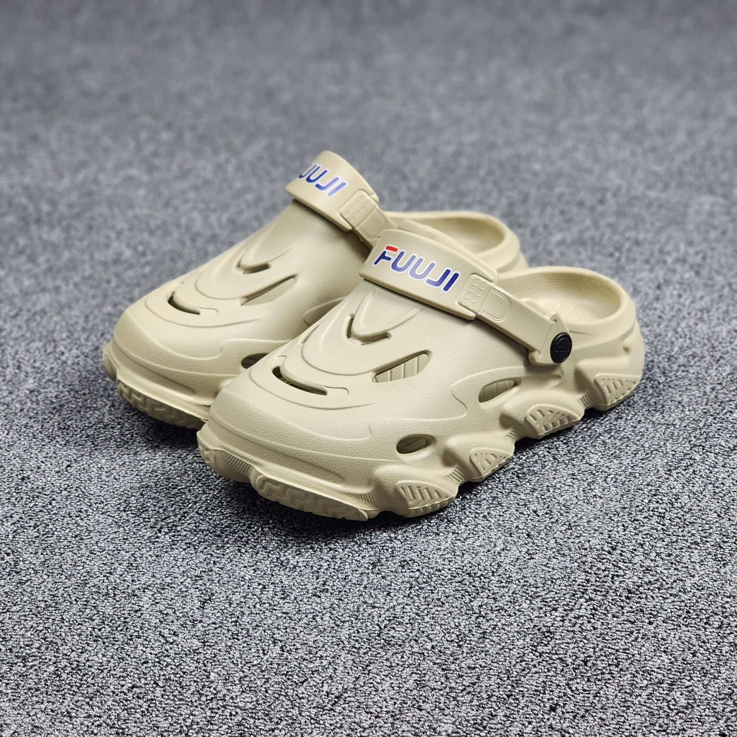 20251010_132004 MENS CROCS-8881(BEIGE) - Image 1