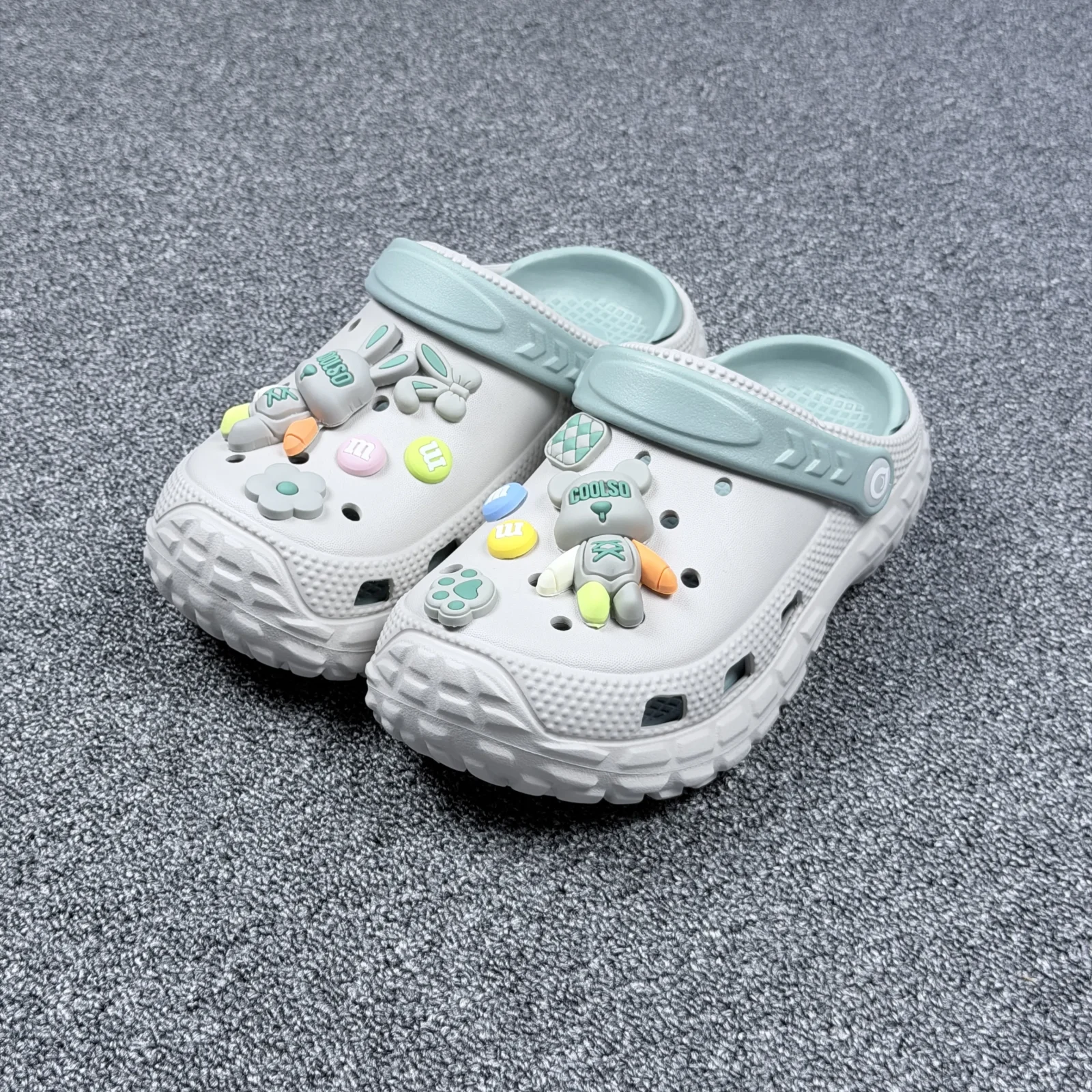 IMG_5839 KIDS CROCS-1838C(ASH) - Image 1